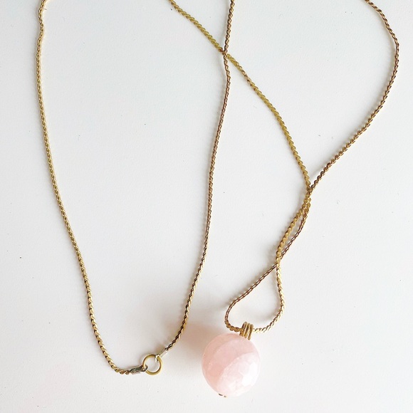 Vintage Jewelry - long rose quartz necklace
